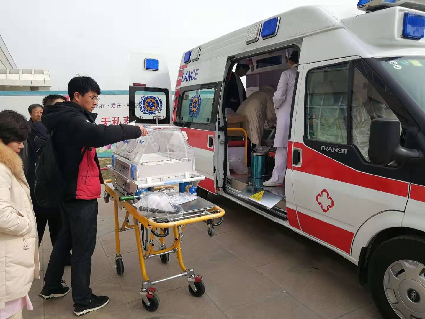 大英县救护车转院